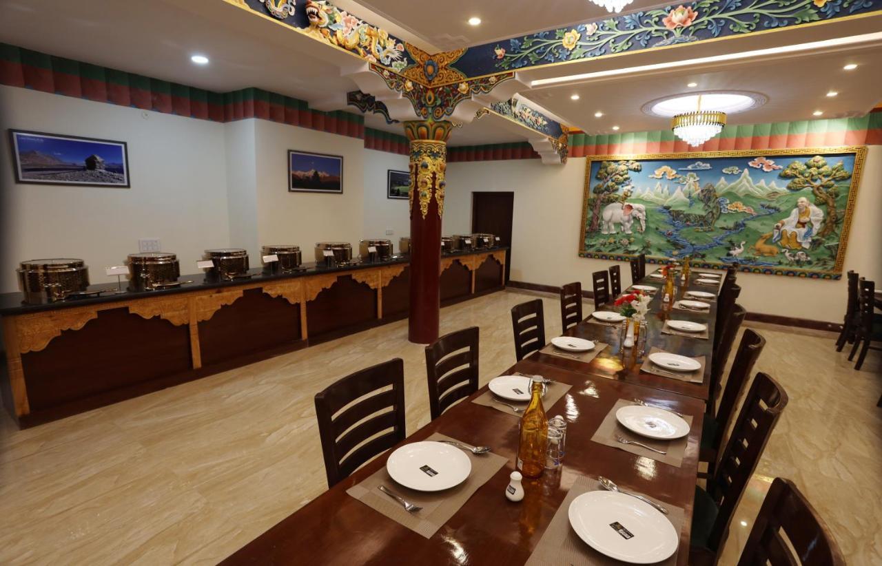 Hotel The Grand Khasdan Leh Exterior photo
